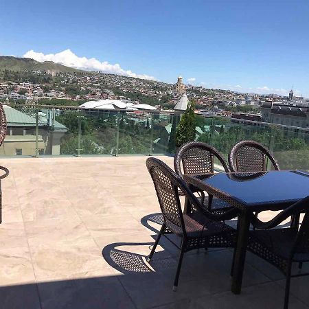 Lesya Apartment With Terrace تبليسي المظهر الخارجي الصورة